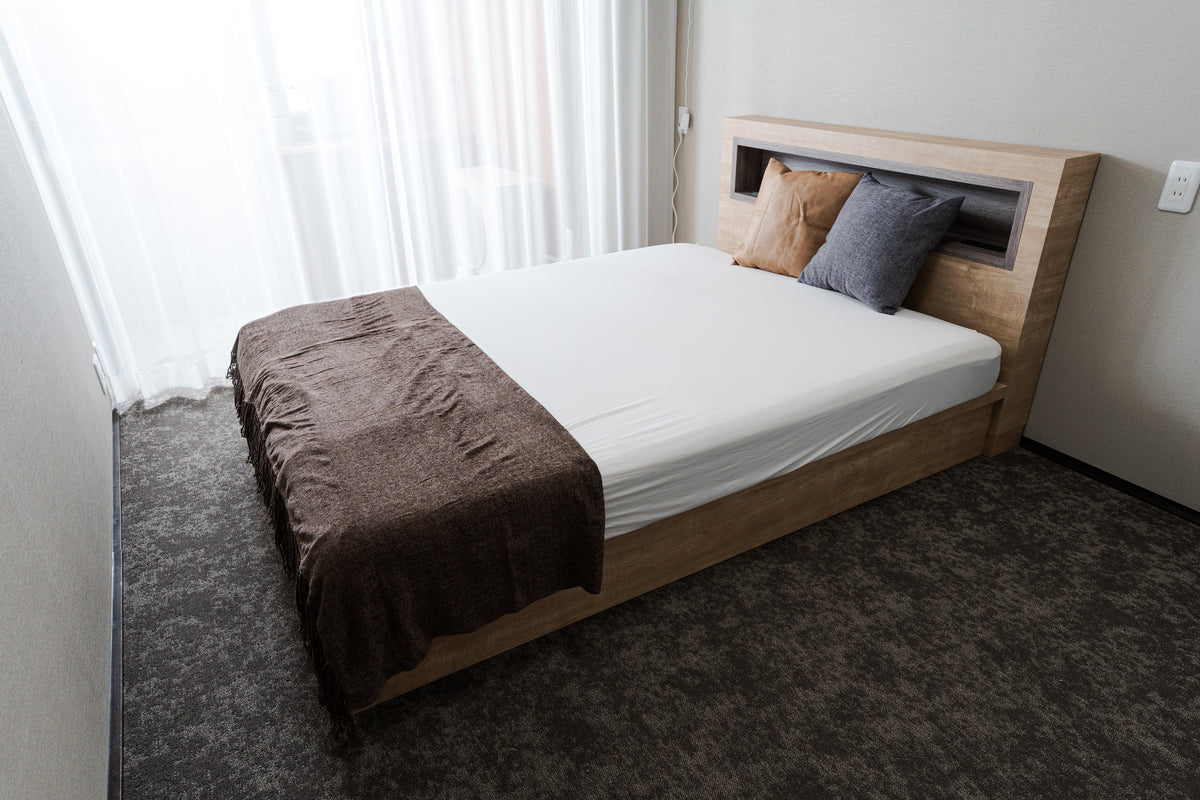 ラグジュアリーでオシャレな時間を♪高級感あるデザインのベッドSDサイズ☆ ラグジュアリーでオシャレな時間を♪高級感あるデザインのベッド